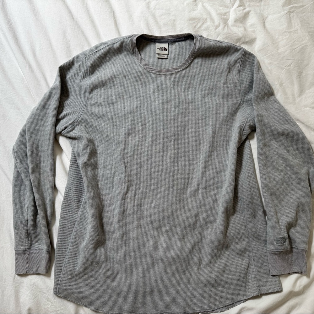 The North Face Men's Gray Long Sleeve Tee